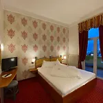 Hotel Kaiser Franz Josef 4*