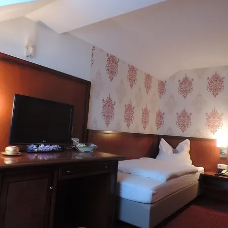 Kaiser Franz Josef Hotel 4*