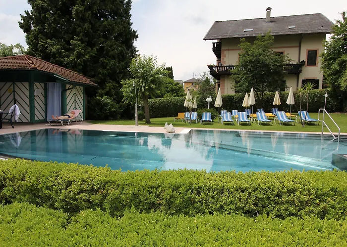 Kaiser Franz Josef Ξενοδοχείο 4*